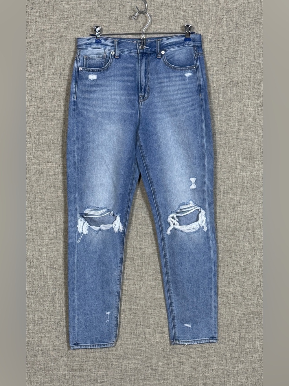 American Eagle Outfitters Light Blue Distressed Mom Jeans